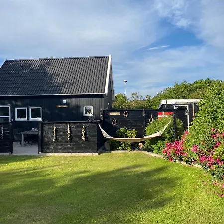 Anneks Holiday home