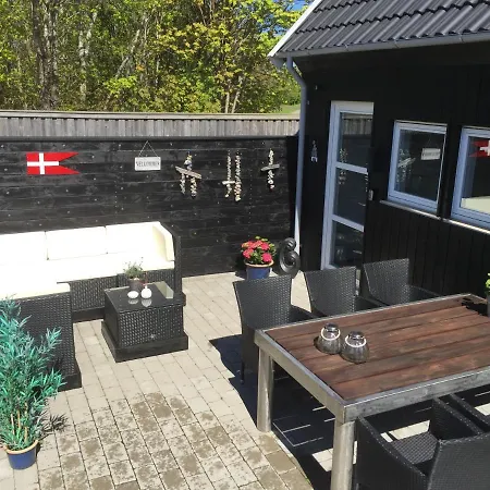 Holiday home Anneks *